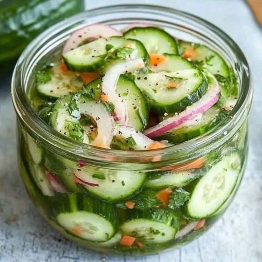 Fresh Cucumber Salad Recipe – Crisp, Tangy, and Refreshing
